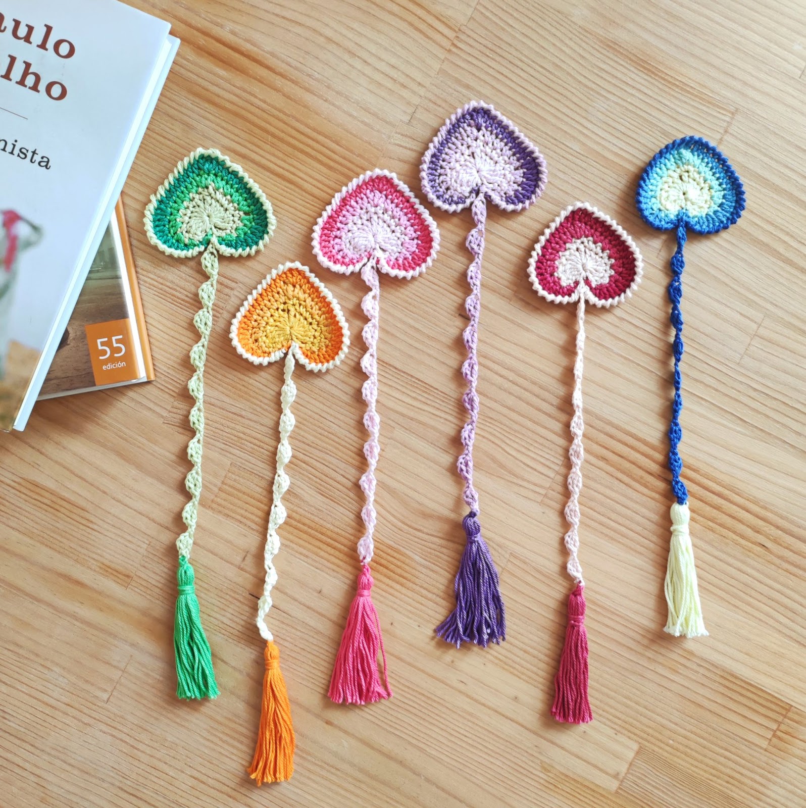 marcapáginas crochet