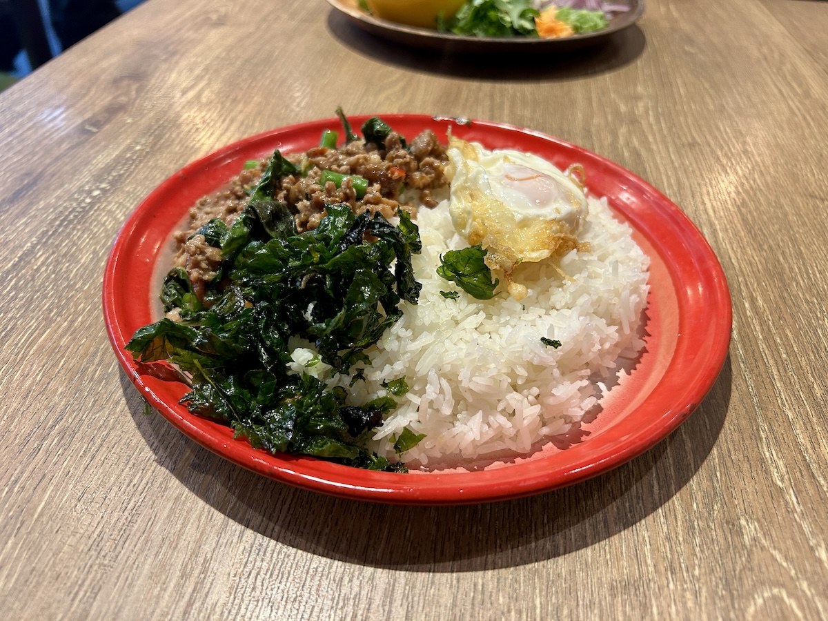 LaLa Chaiさんの名物ガパオライス
