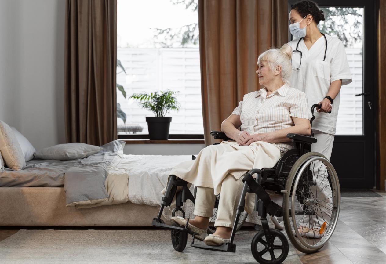 doctor-talking-with-her-elder-patient