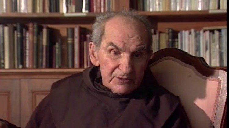 Padre Zef Pllumi, francescano albanese, testimone della persecuzione della chiesa