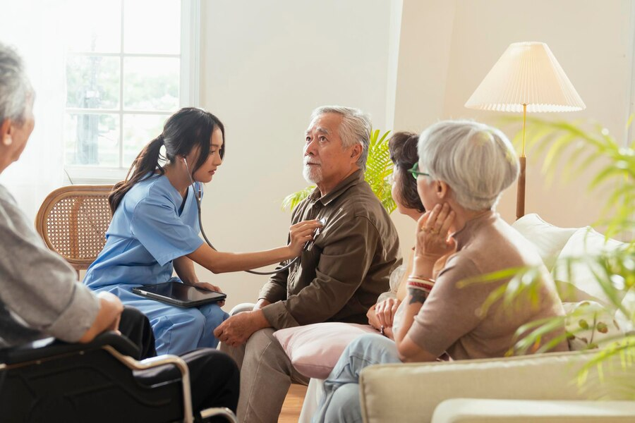 What Are the Benefits of Senior Monitoring Devices?