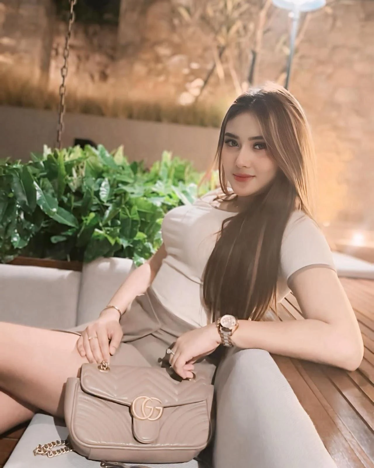 Cewek Imut Membawa Nuansa Penuh Rindu, cewek imut, nuansa rindu, gadis memesona