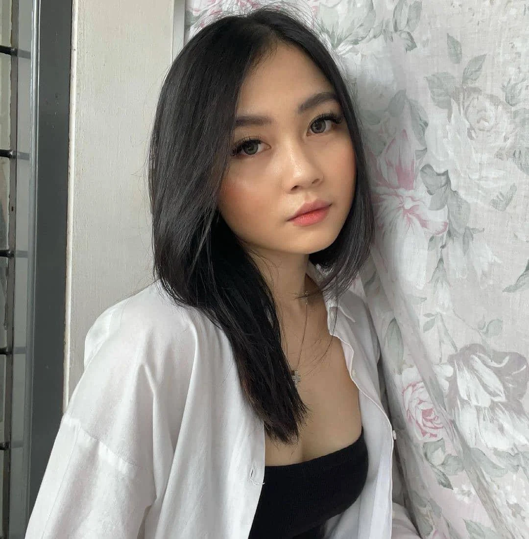 Gadis Indo dengan Tatapan Menggetarkan, tatapan menggoda, gadis indo, cewek memesona