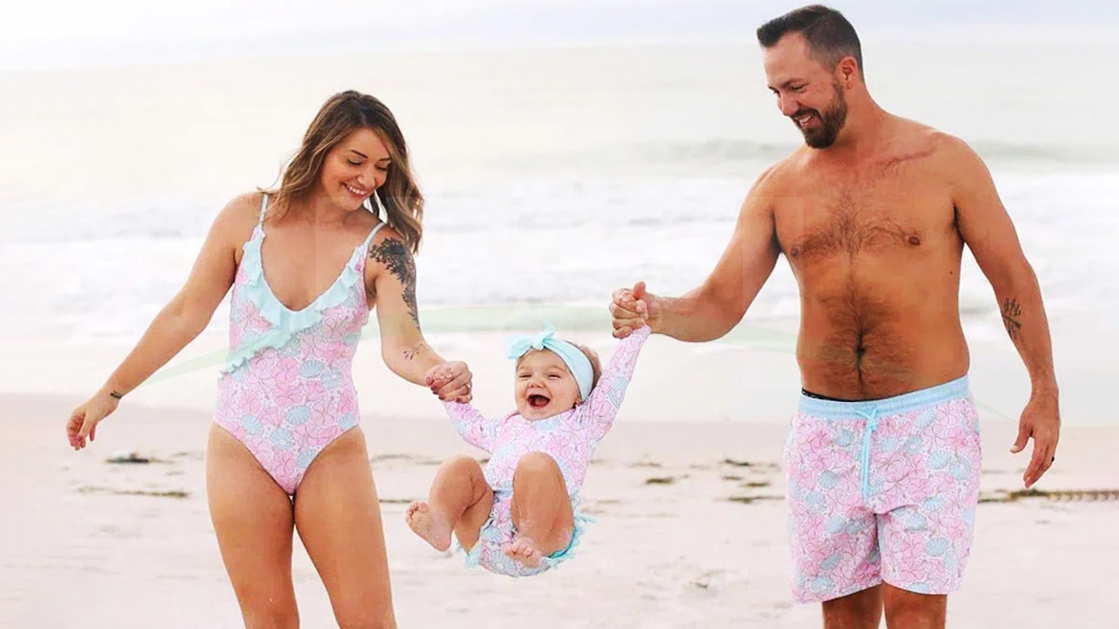 family beach photo outfits images 14