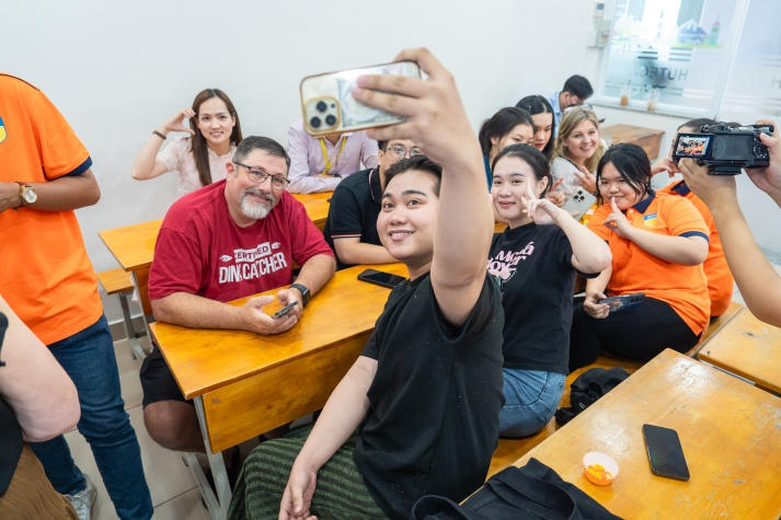 Immersing in the Thanksgiving Spirit with HUTECH English Club 22