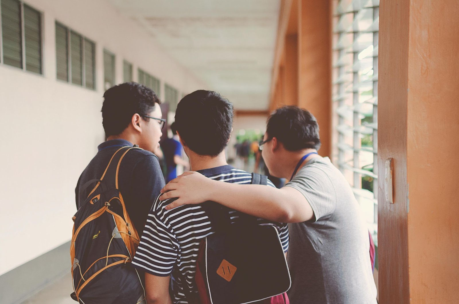 A group of friends going to class