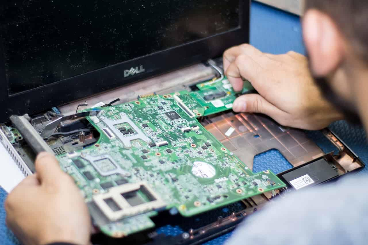 مزایای استفاده از سرویس تعمیر کامپیوتر در قم