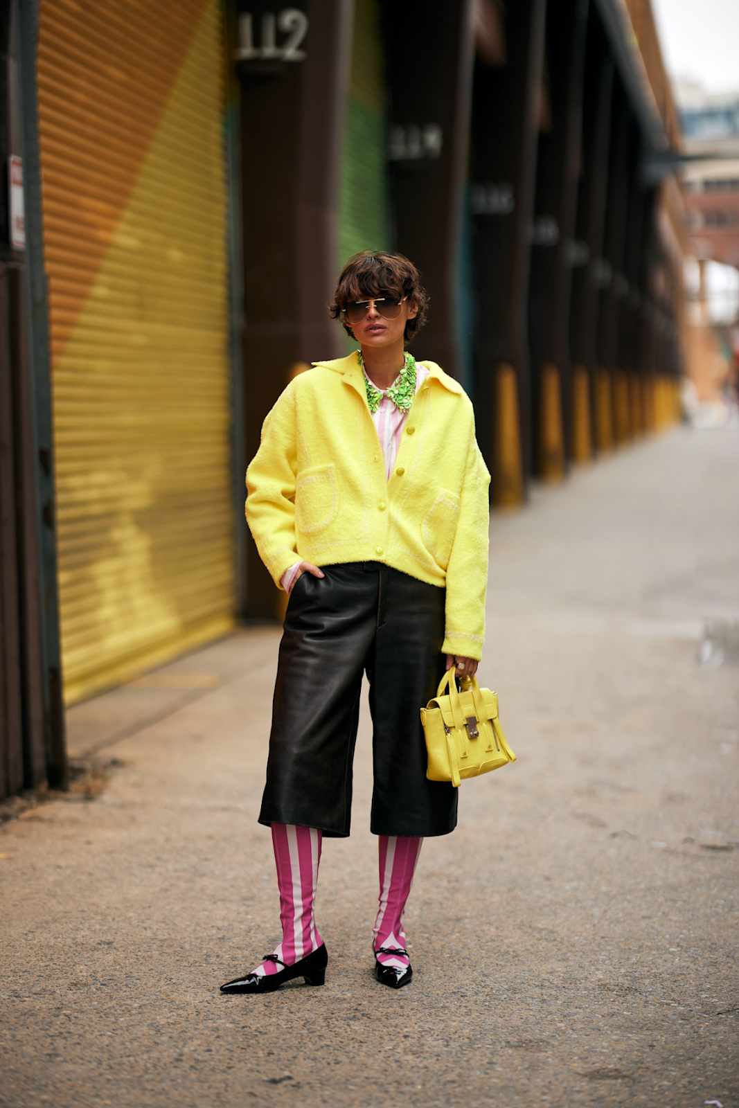 outfit kuning