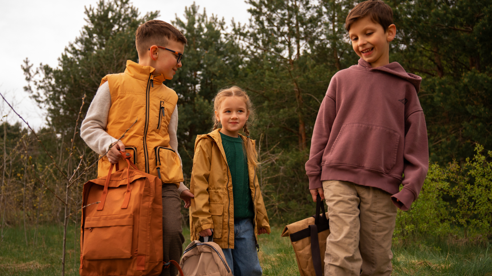 girls and boys kids bags for summer camping | bagsglobal