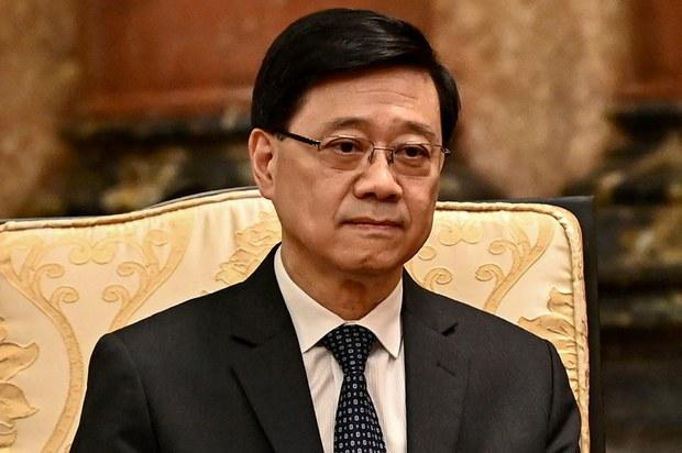 財赤再破頂新世界巨虧近200億　分析：數據顯示香港正步向蕭條