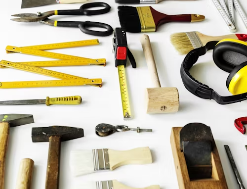 basic carpentry tools for newbies