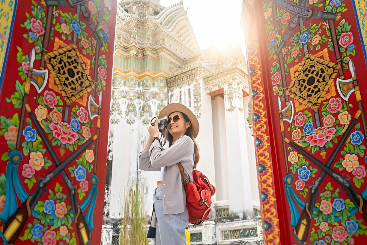 Top 10 Travel Photography Tips for Solo Female Travelers