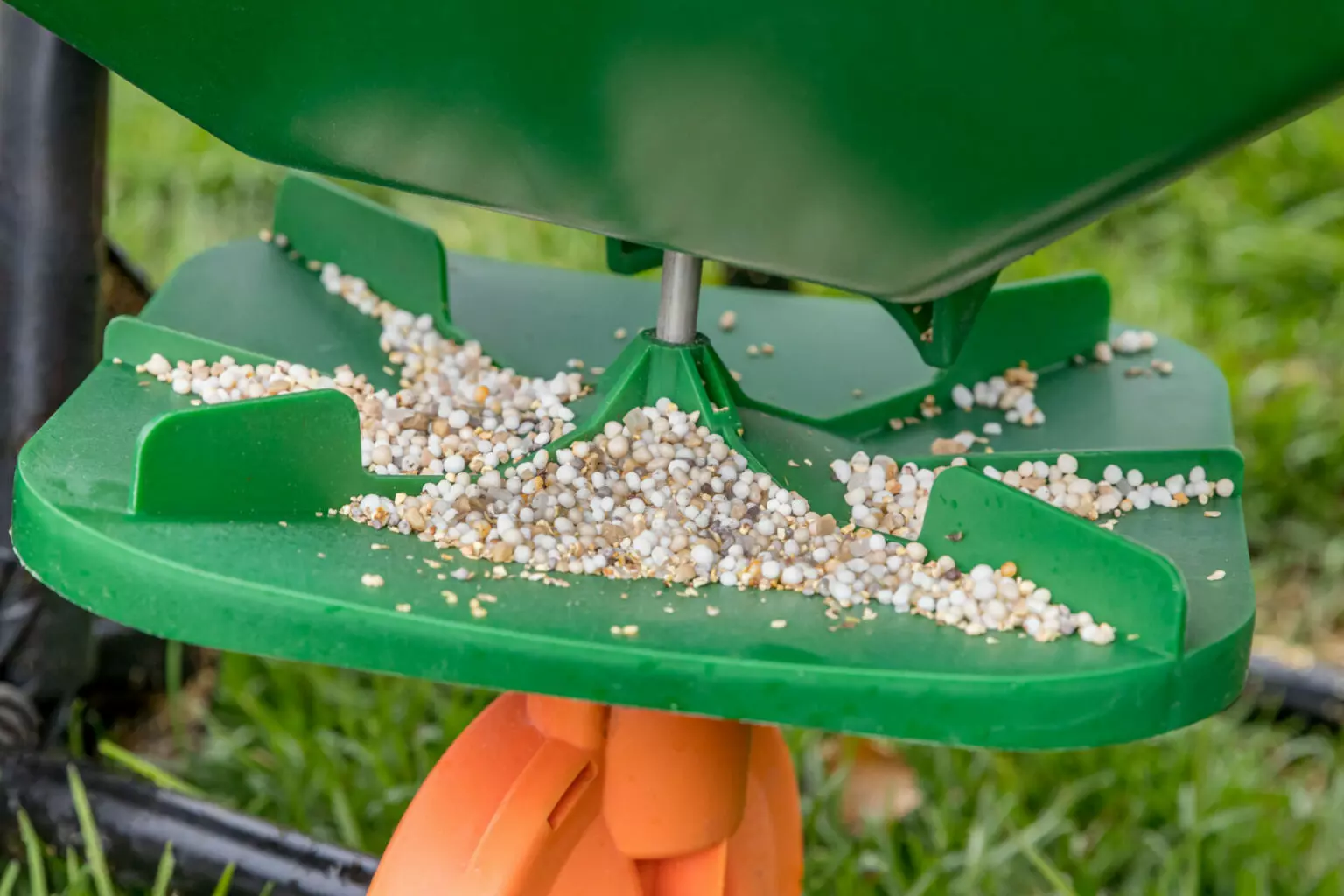 Tips for Effective Pre Emergent Fertilizer Application