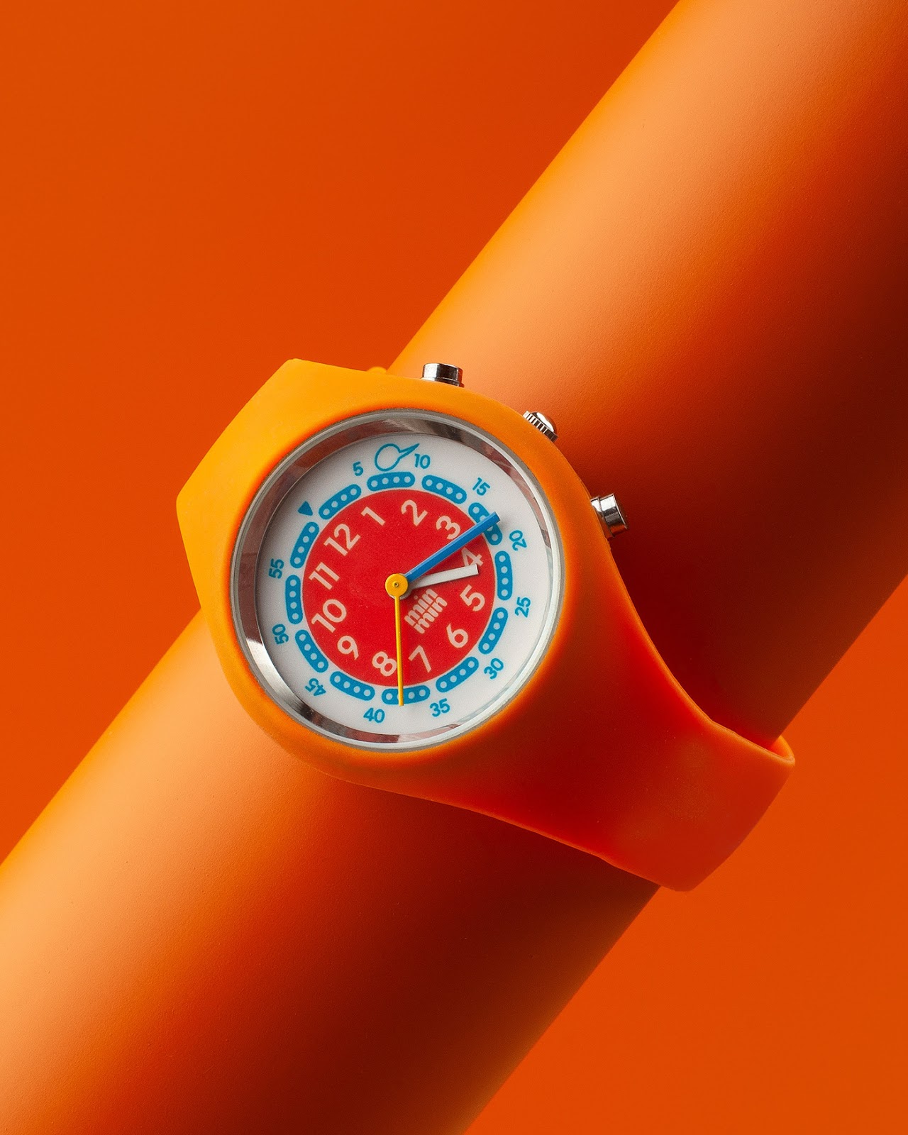 Image from the Minor Minutes: Branding and Industrial Design for Children's Watches article on Abduzeedo