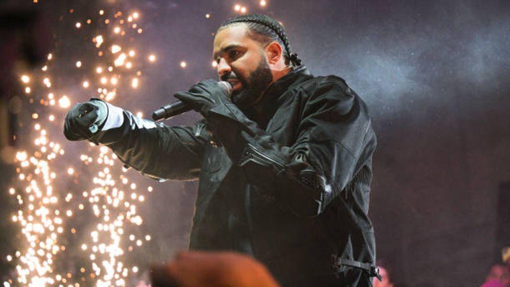 Drake expands 'It's All a Blur' tour, adds second San Antonio show before  tickets even go on sale