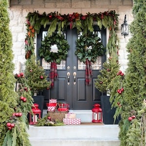 Evergreen Garland Makeover