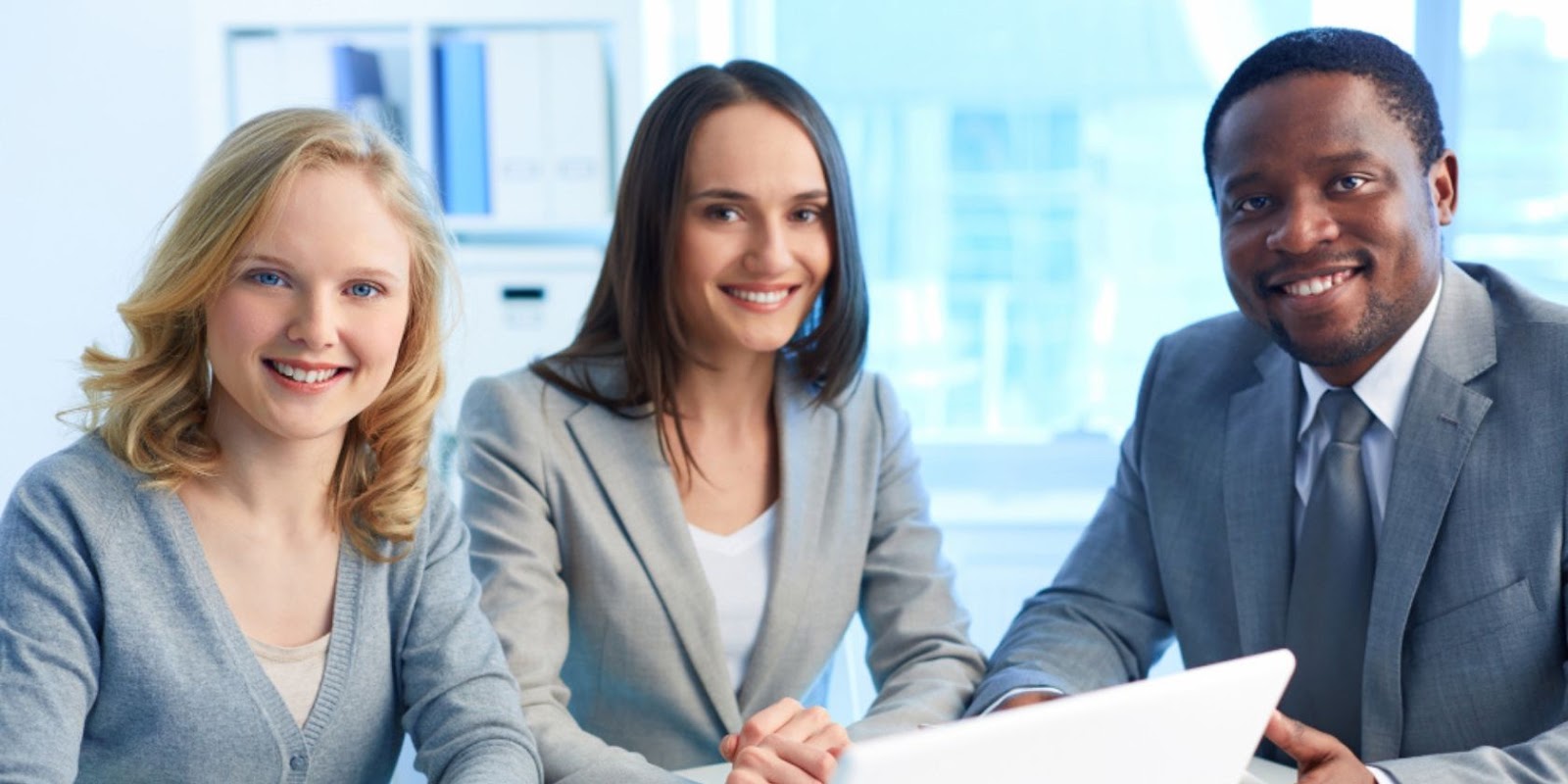 The Ultimate Guide to Direct Sourcing in Hiring 2