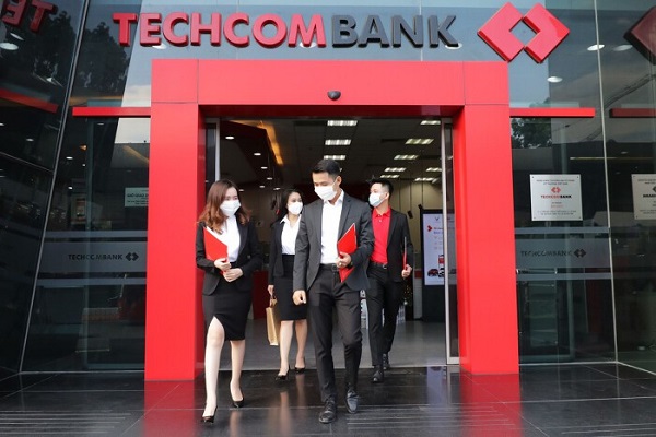 Ngân hàng Techcombank với nhiều chi nhánh bao phủ khắp toàn quốc
