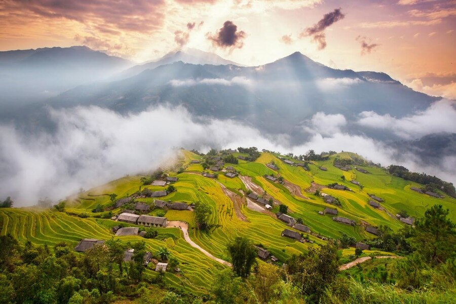 Vietnam tourism brings you new experiences from space, people to food. Source: VietjetAir 