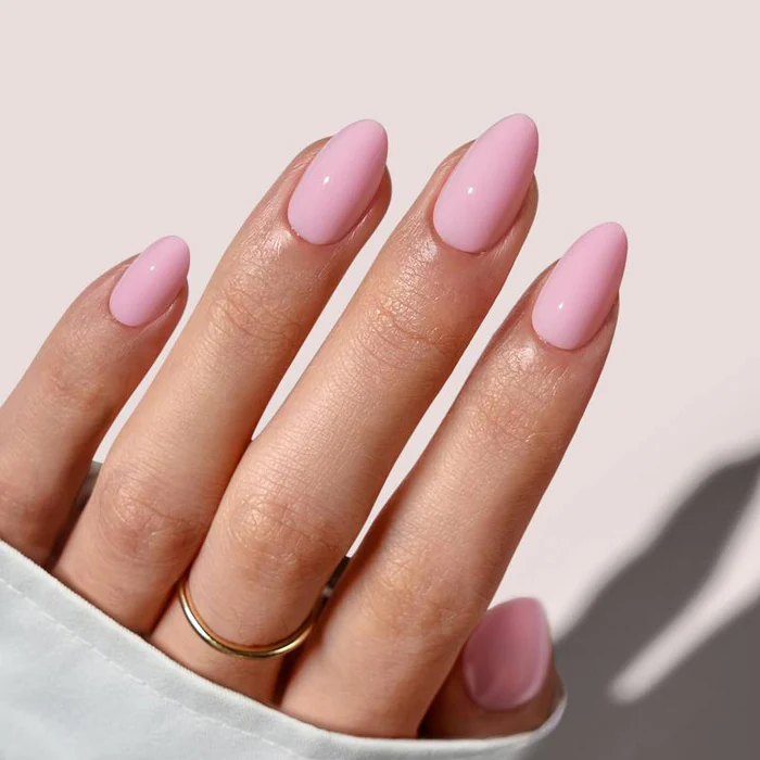Margot Robbie's Ballet Pink