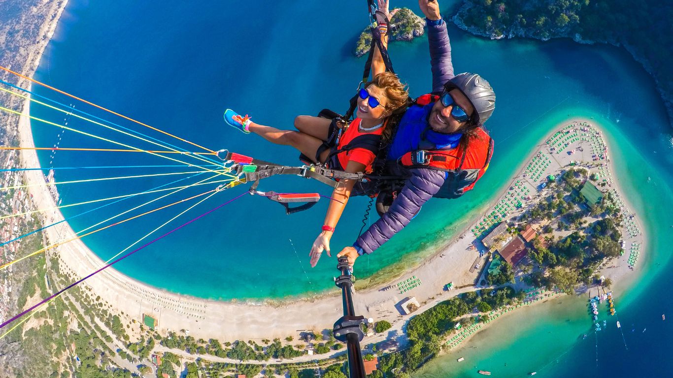 الطيران الشراعي- رحلات دالامان -رحلات تركيا-مواكب للسياحة - paragliding - Trips to Dalaman-Trips to Turkey-Mawakeb Travel