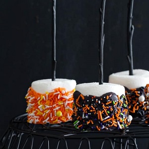 Halloween Marshmallow Pops