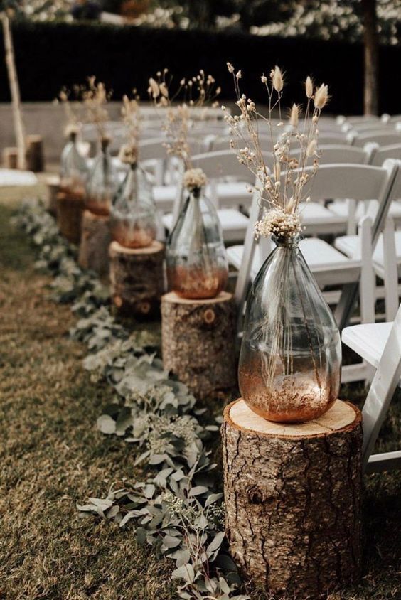 Winter wedding ideas for wedding aisle decor