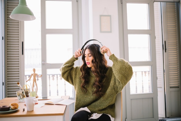 Music and Mental Health: Finding Comfort Through Sound