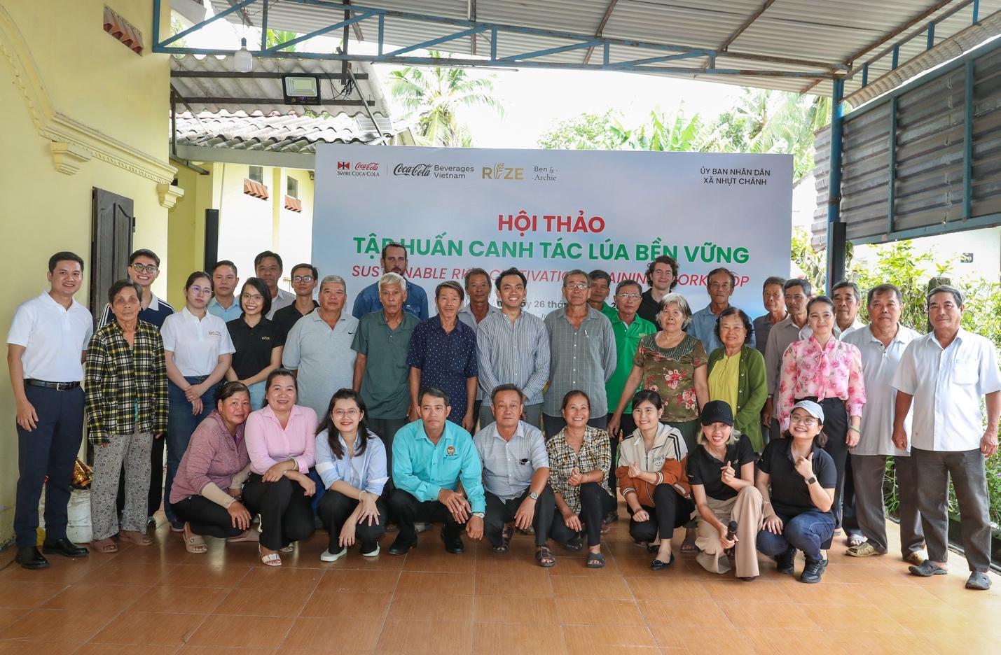 A group of people posing for a photo

Description automatically generated