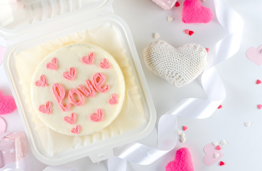 Simple “Love” Cake