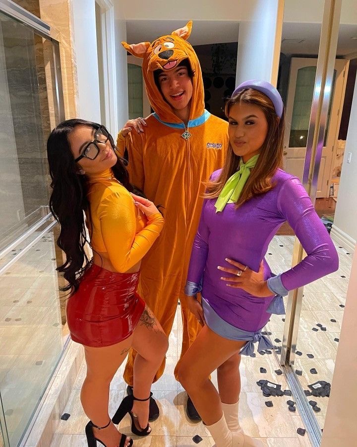 33 INSANELY CREATIVE & HOT TRIO HALLOWEEN COSTUMES