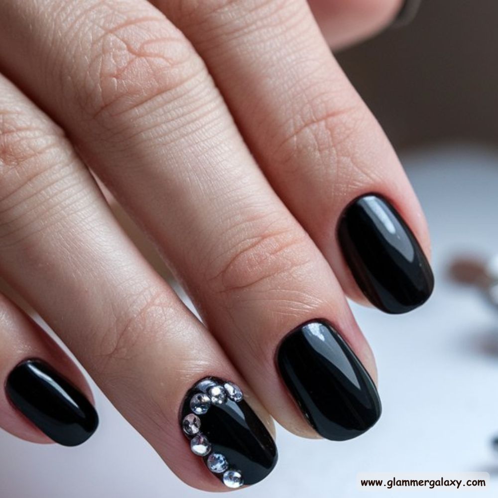 Short Fall Nail having All Black Nail Designs
