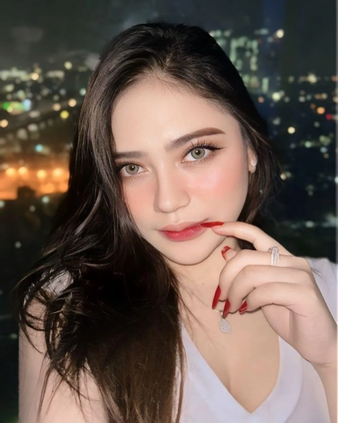 Cewek Panas yang Membuatmu Tersesat Dalam Pesona Mereka, cewek panas, tersesat, pesona menggoda