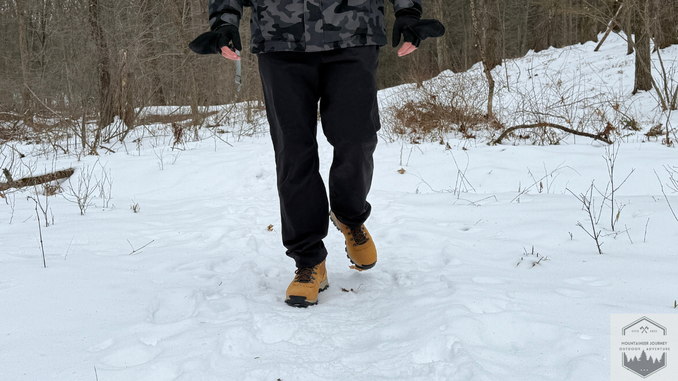 Walking in the snow with Timberland hiking boots, no water seepage, excellent water resistance