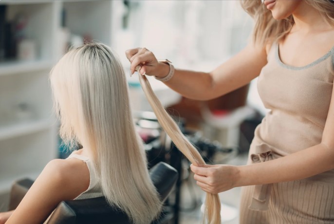 Blending ombre extensions with natural hair color