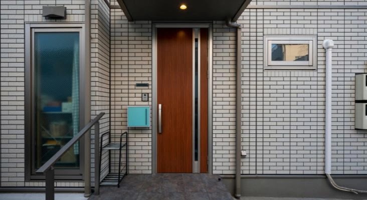 Tips Sukses Membangun Desain Rumah Pintu Samping
