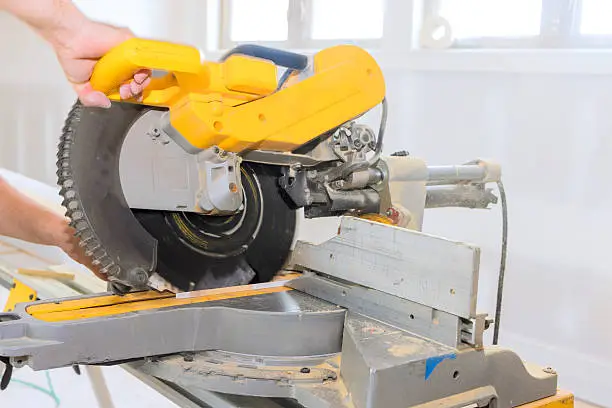 10 Must-Have Tools For Beginner Woodworkers