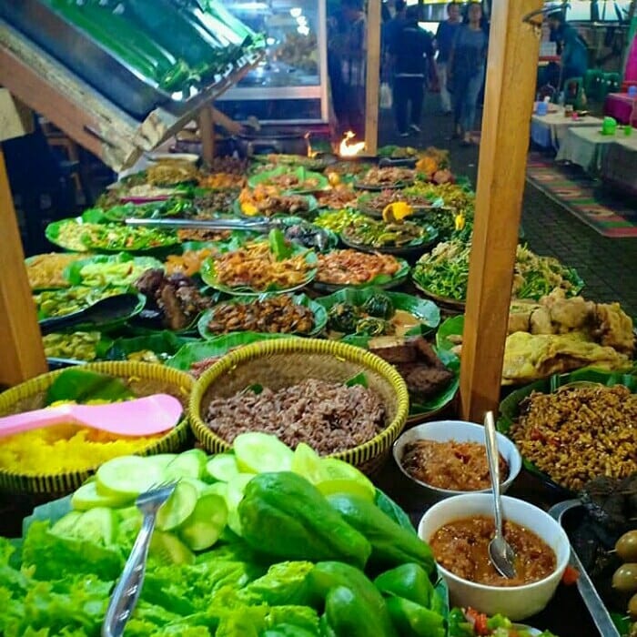 angkringan di jakarta Angkringan Jogja Bu Hendro