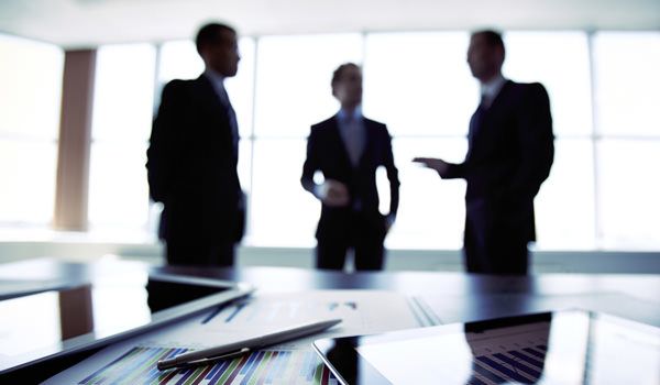 Choosing Between Local Clients and Global Campaigns