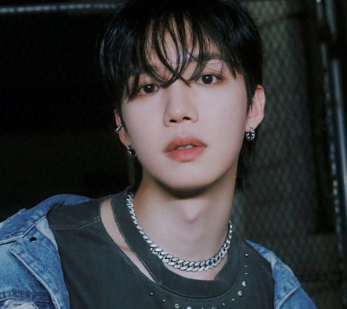 This contains an image of Lim Young Min