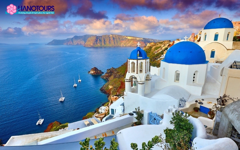 Santorini là một trong những hòn đảo đẹp nhất của Hy Lạp