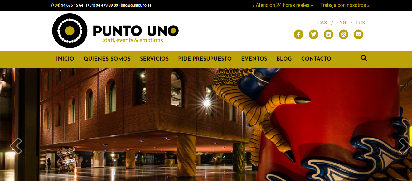 Professional staff coordination by agencies for events in Spain.
