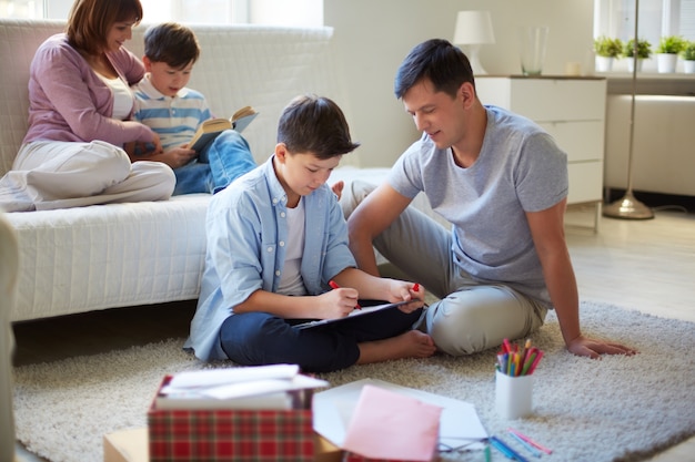 The Ultimate Parenting Course for New Moms and Dads