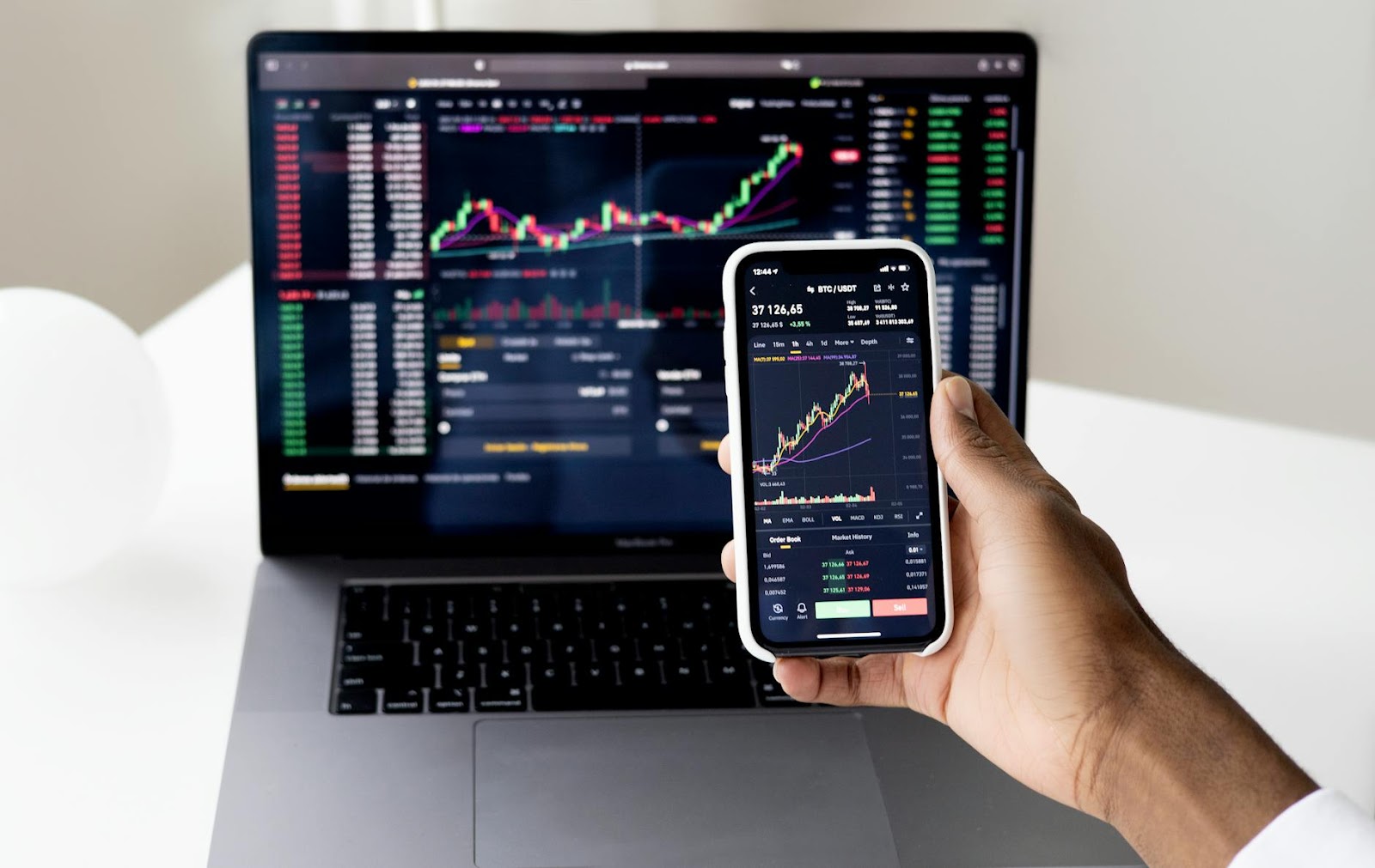 https://www.pexels.com/photo/photo-of-person-holding-smartphone-6802042/