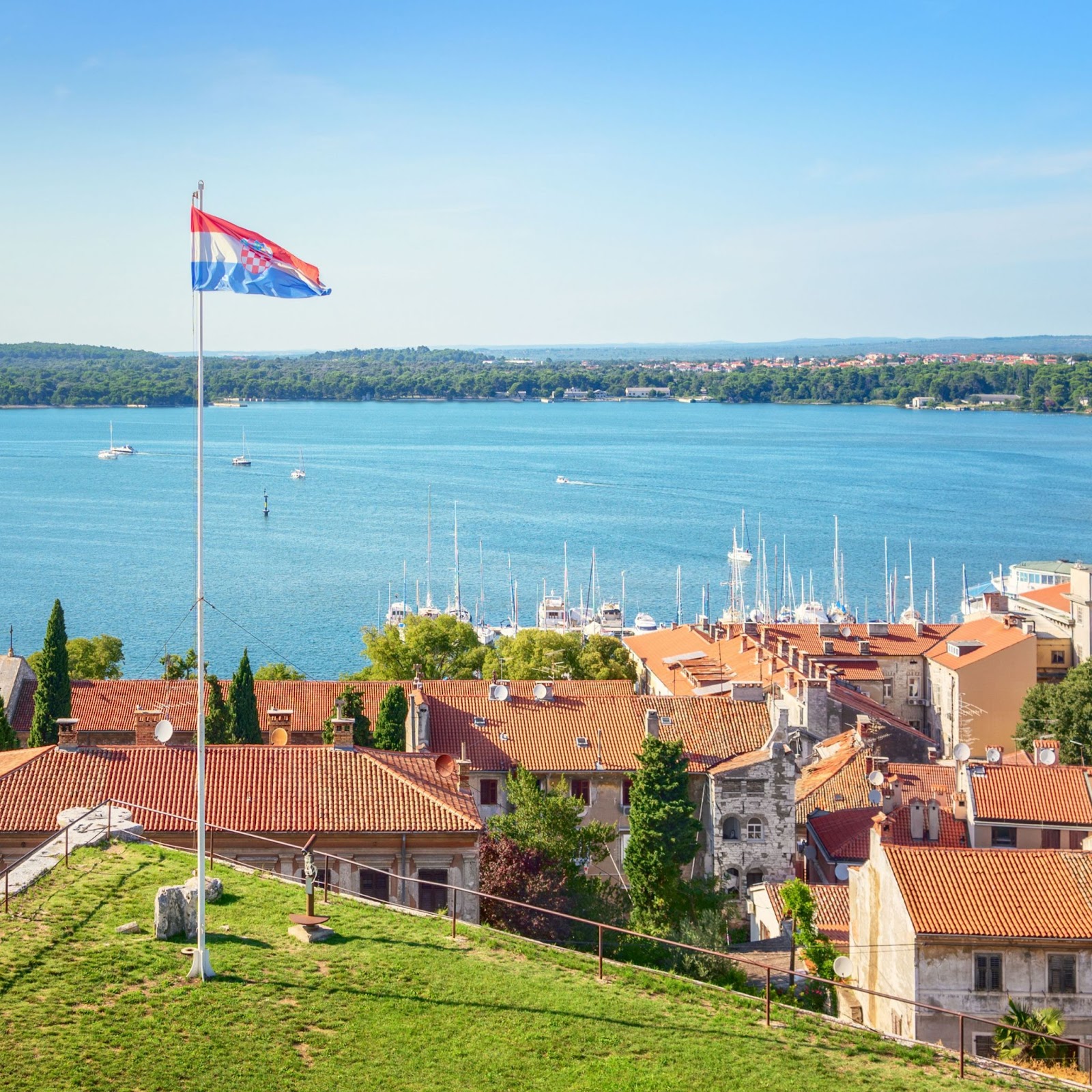 Pula Kaštel (Castle)