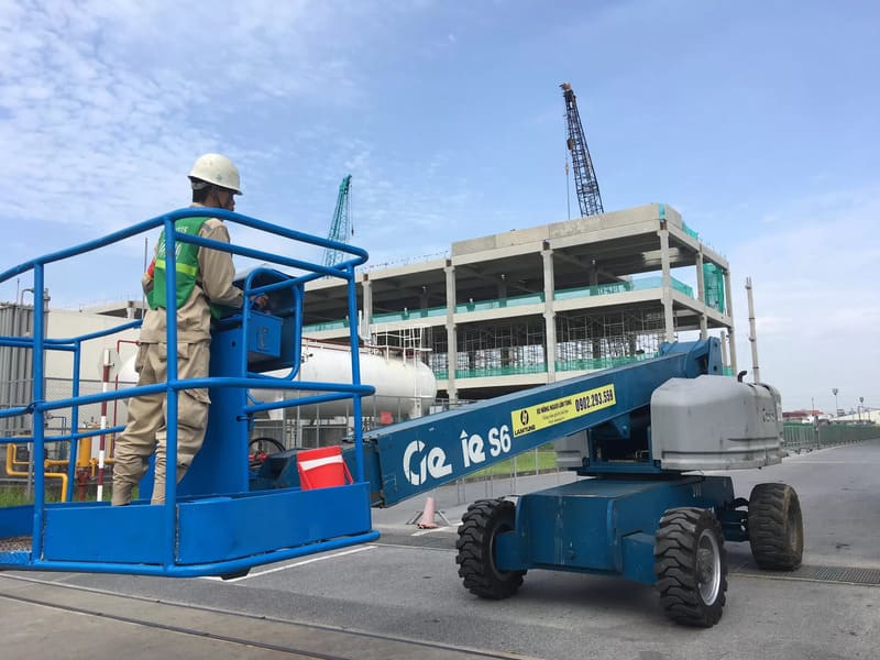 Trong quy trình kiểm định xe nâng người sẽ bao gồm bước kiểm tra kỹ thuật của xe Trong quy trình kiểm định xe nâng người sẽ bao gồm bước kiểm tra kỹ thuật của xe