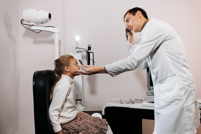 Eye doctor for children 