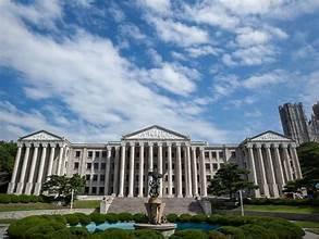A large building with a fountain and a statue

AI-generated content may be incorrect.
