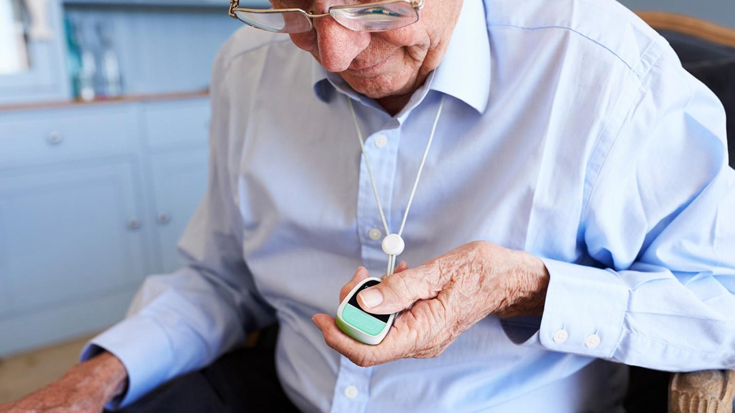 Smart & Safety Watch Alarm for Elderly Melbourne | Medi Alarm