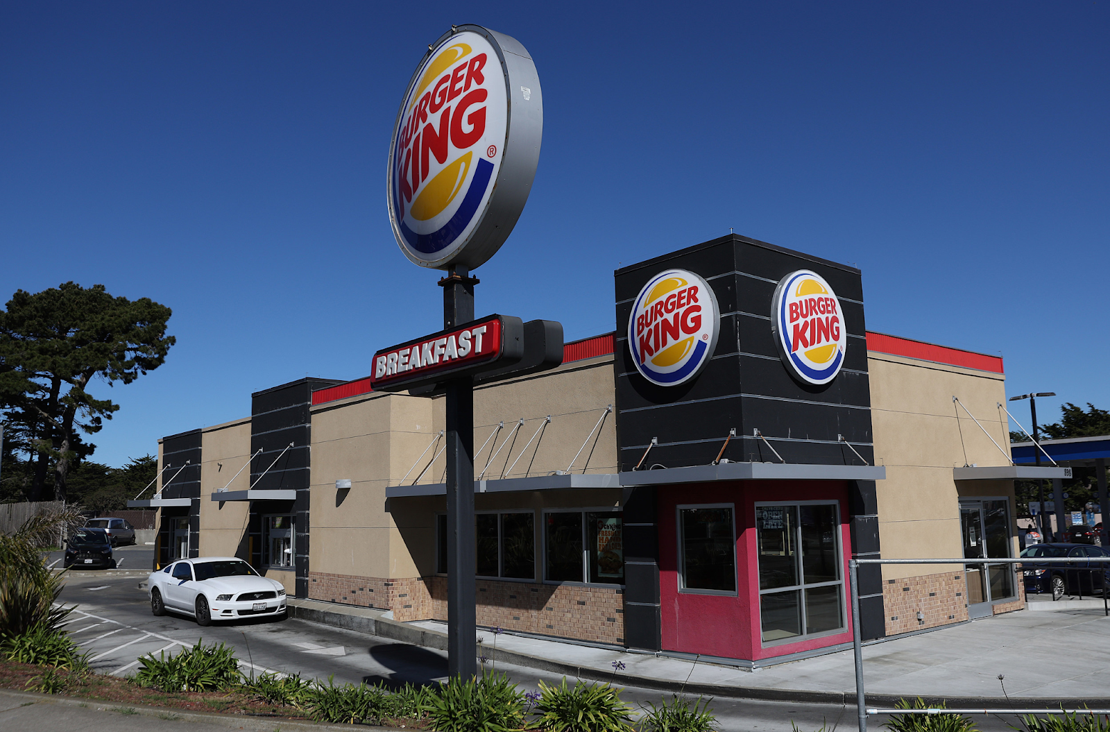Here's why Burger King is the 9th most popular fast food restaurant in the world.